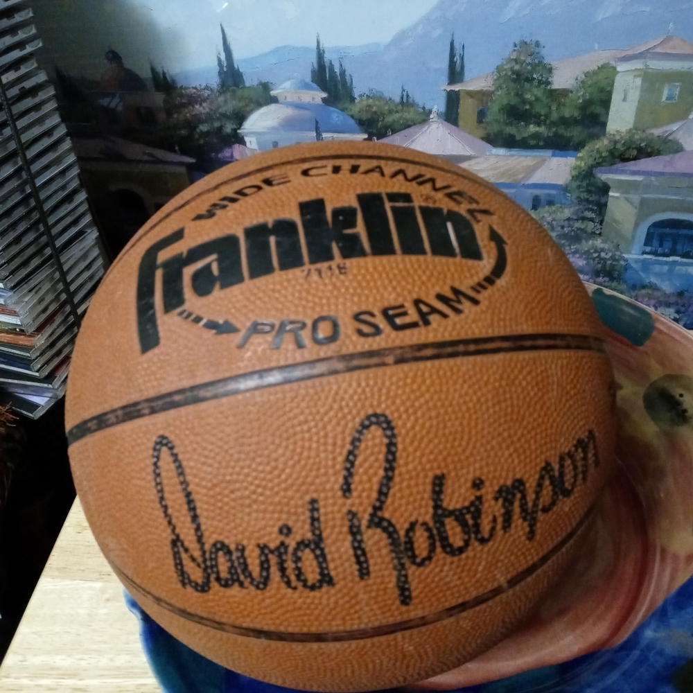 🏀RARE DAVID ROBINSON SPURS BALL🏀